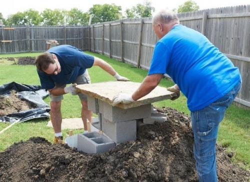 Водопад на даче.  Водная стихия над человеком прямо-таки мистическую власть имеет. 02
