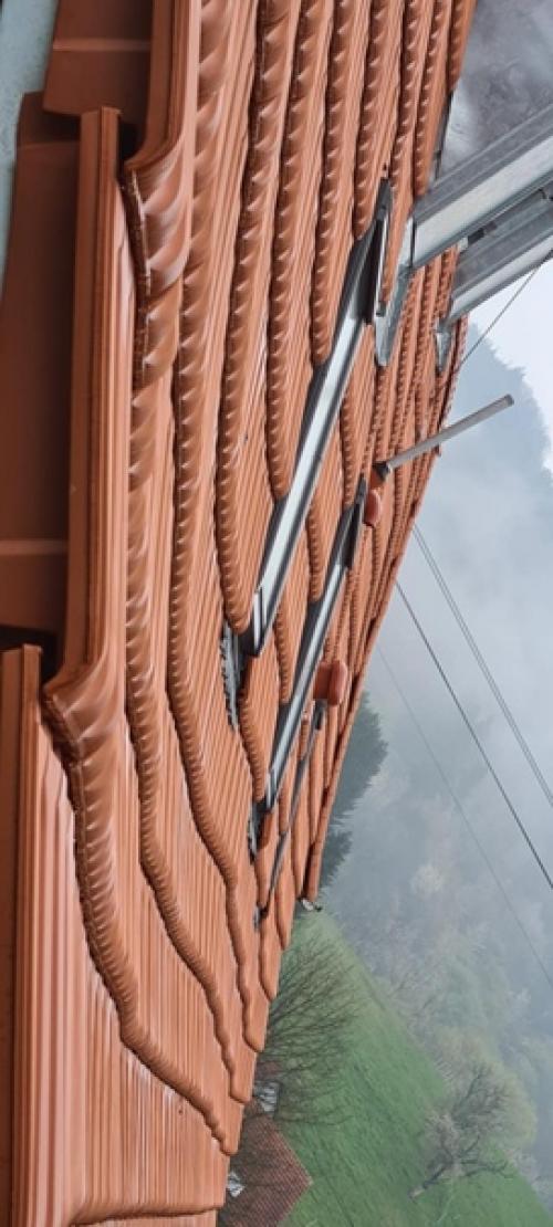 Ваша новая крыша немножко кривая. 02