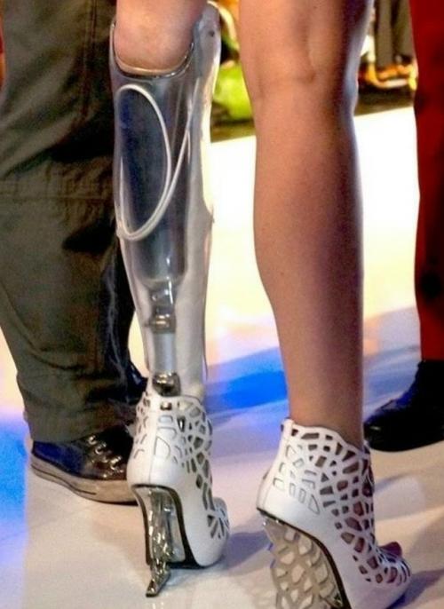 Одни из первых протезов использовали ещё в эпоху древнего Рима. 04