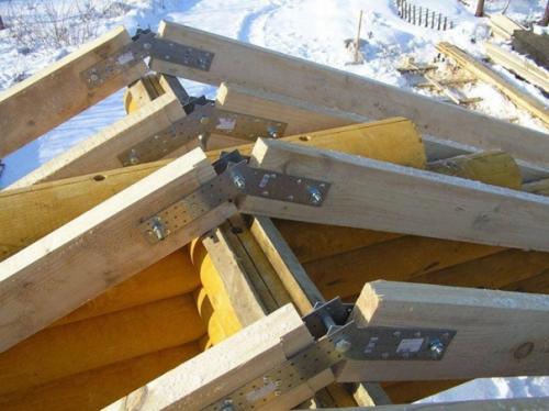 Способы соединения стропил на коньке. 05