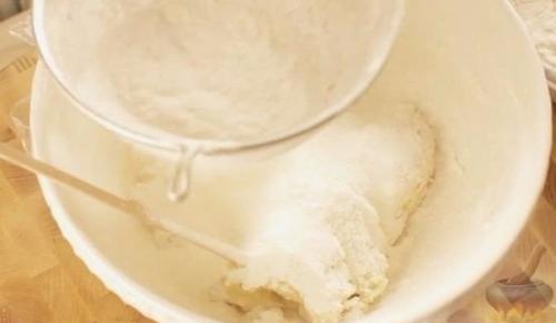 Один из вариантов пасхального кулича. 04