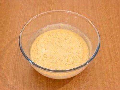 Шарлотка.  Пожалуй, шарлотка - самая популярная выпечка с яблоками. 03