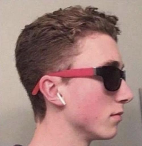 Ну когда уж очень хочешь аирподсы. 03