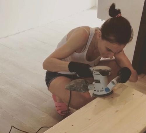 Скрытие коммуникаций в туалете в ограниченном бюджете, с использованием ламината. 04